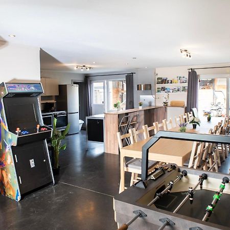 De Smishoeve Met Kinderpret, Dieren En Wellness Heers Bagian luar foto