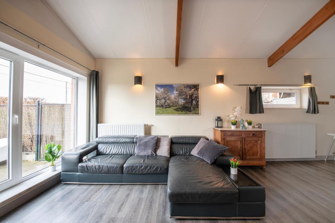 De Smishoeve Met Kinderpret, Dieren En Wellness Heers Bagian luar foto